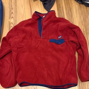 Patagonia Synchilla Fleece Pullover fits like an xl